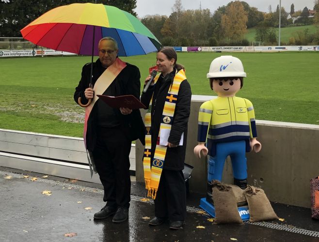 Segnung durch Pfarrerin Anne Mika und Diakon Günter Gerhardinger